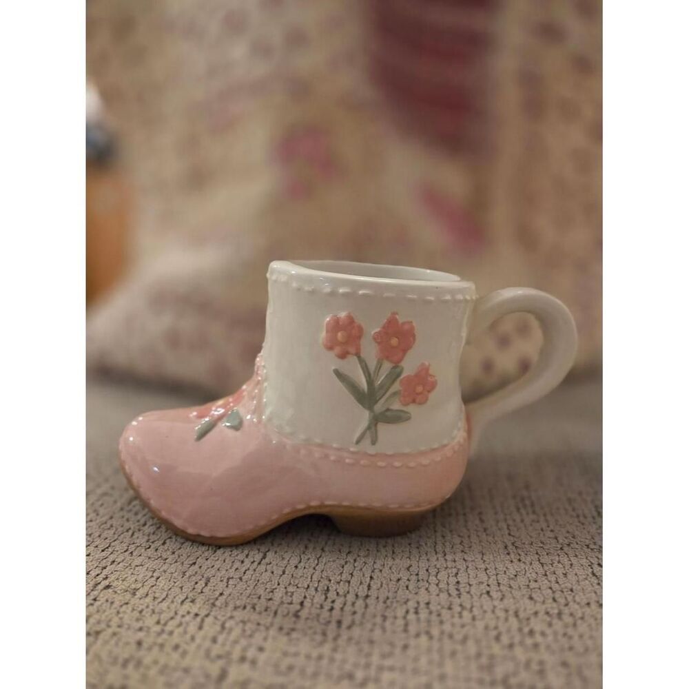 Burton Pink and White Decor-home-accesories